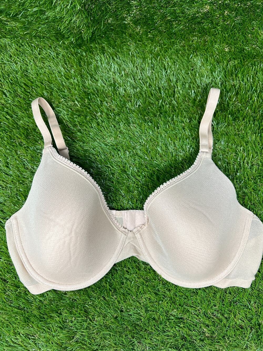 On Gossamer 36D NO TAG Beige Underwired Beige Bra